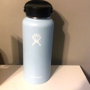 baby blue 32 oz. hydro flask